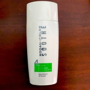 RODAN + FIELDS Soothe Mineral Sunscreen